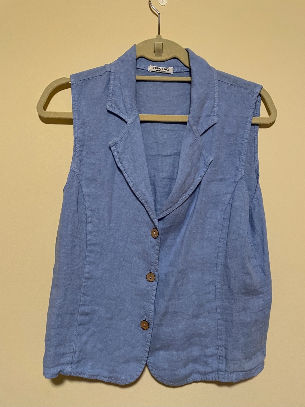 Sleeveless Linen Button-Front Vest - Light Blue